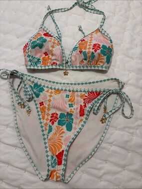 No Boundaries Floral Triangle Bikini Top in Teal, Coral & Orange